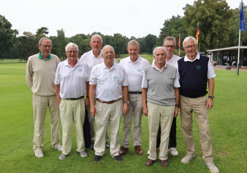 Gruppenfoto der Pinnau-AK75-Herren