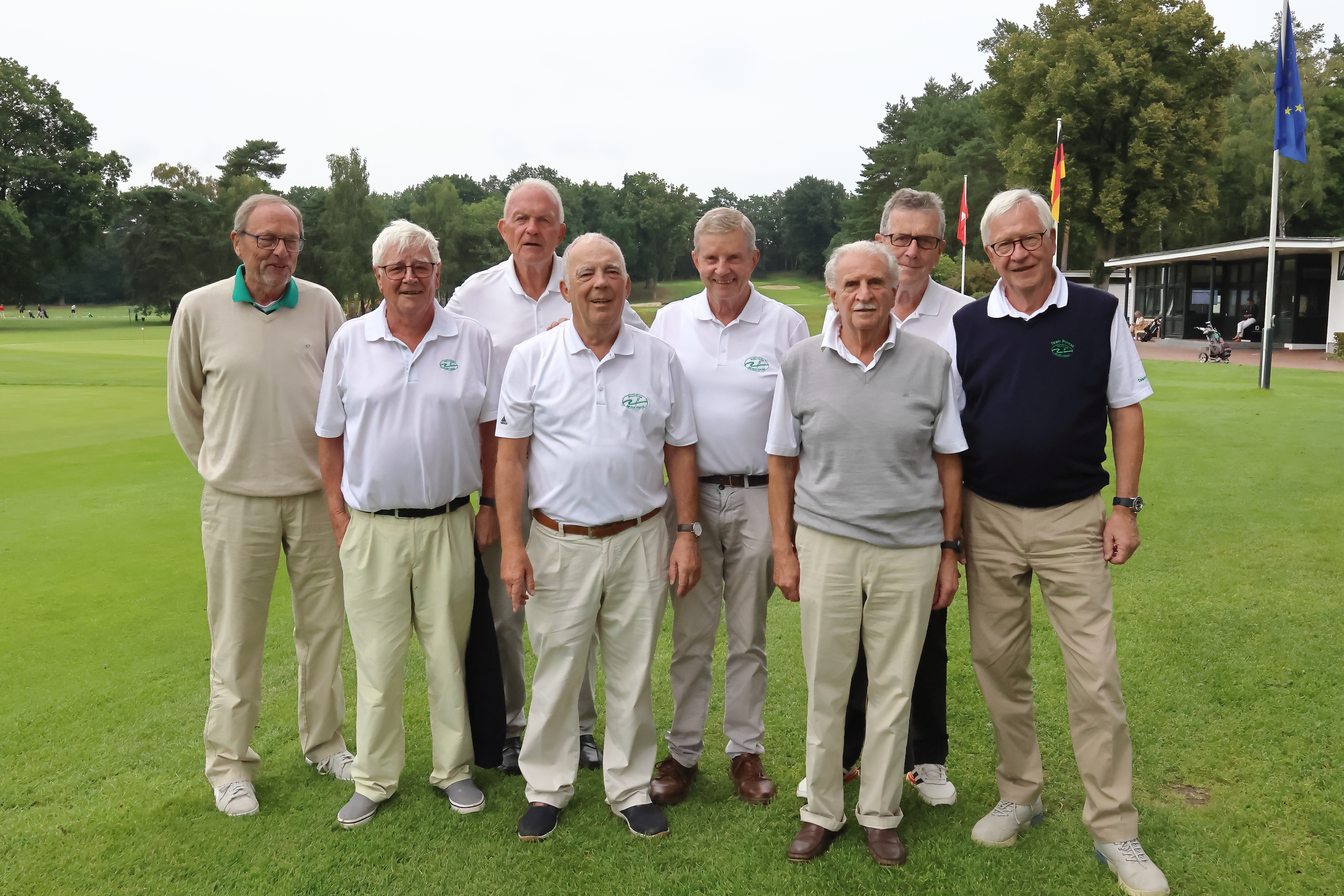 Gruppenfoto der Pinnau-AK75-Herren